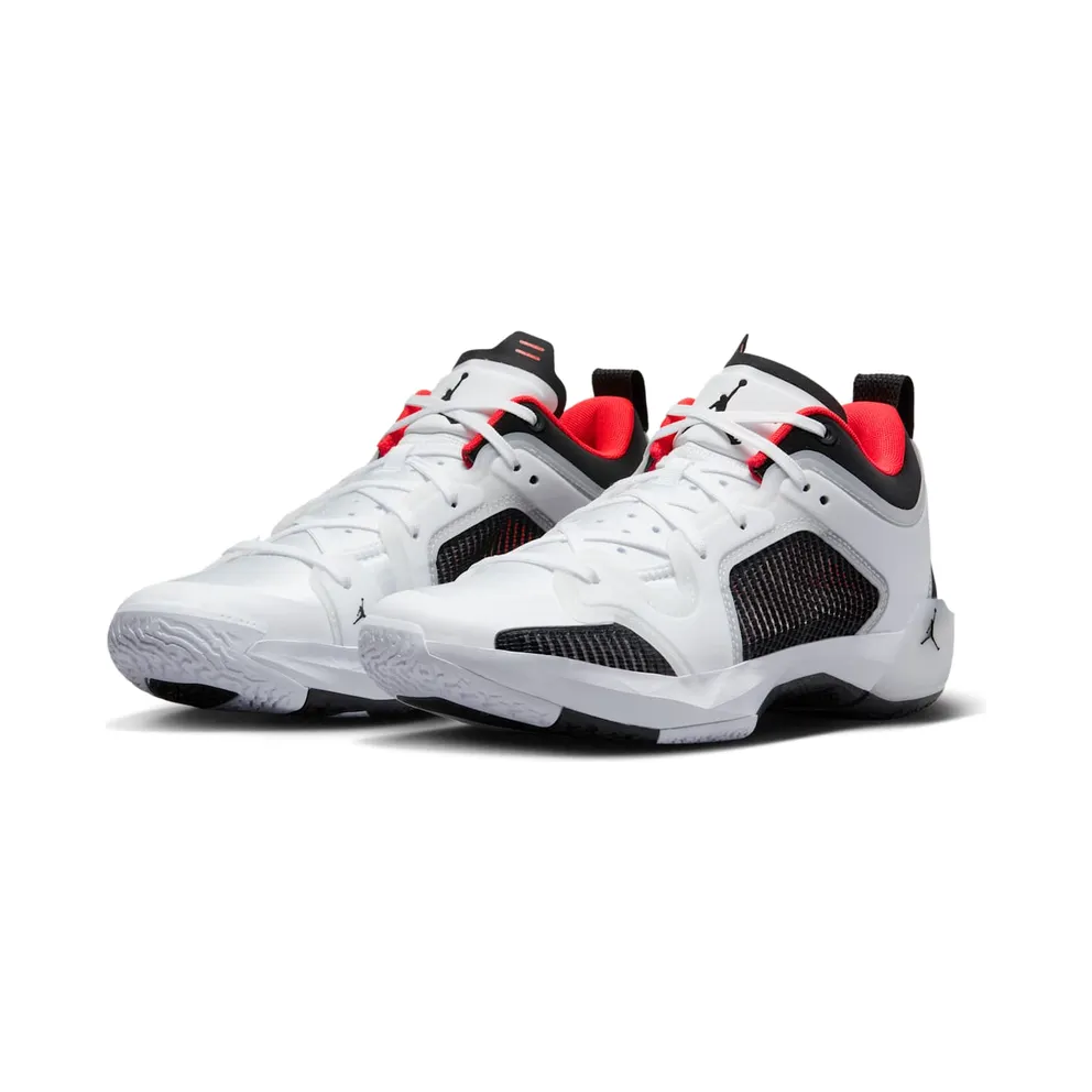 Air Jordan 37 Low “Siren Red” (DQ4122-100)