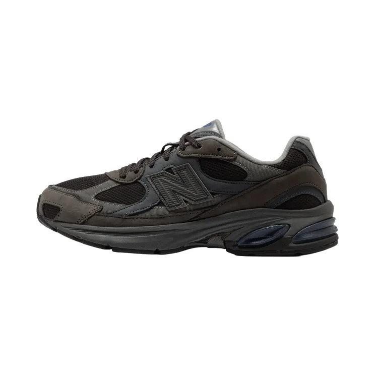 New Balance 2010 “Tornado Faded Black”: sleeper-alert