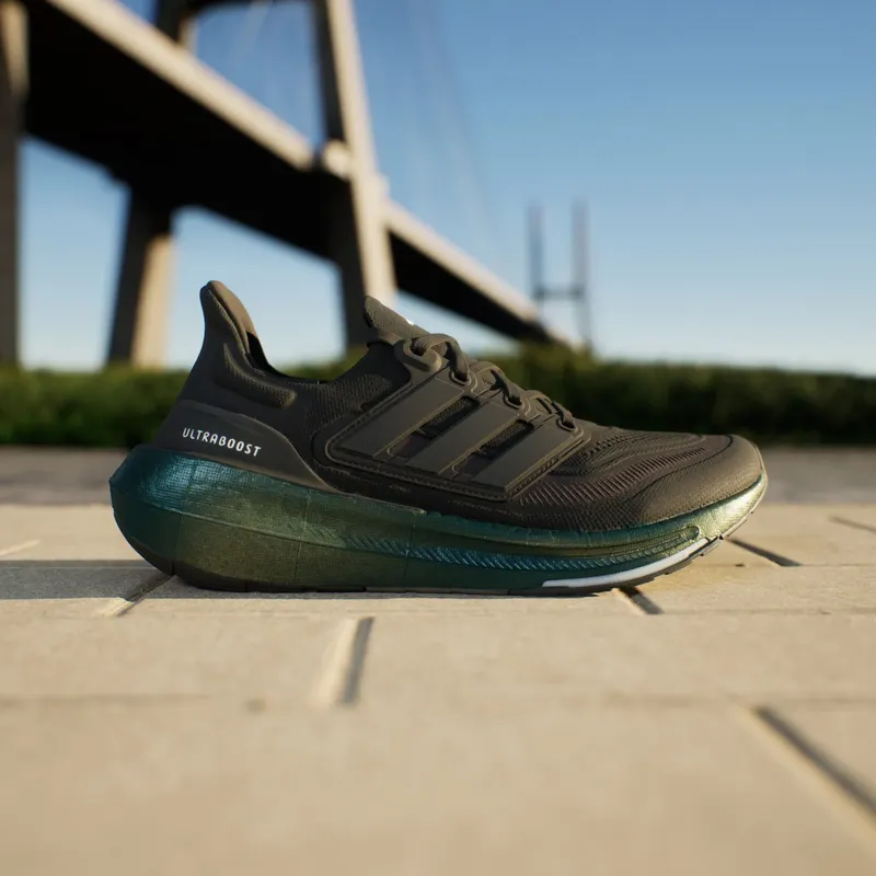 adidas Ultra Boost Light Core Black Carbon (IF1720)