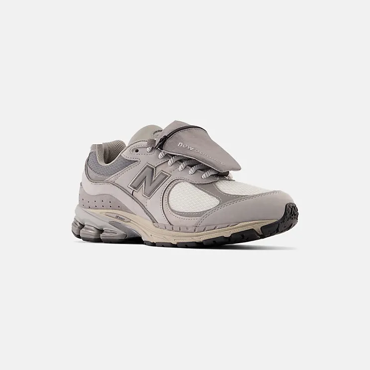 new-balance-2002r M2002RVC