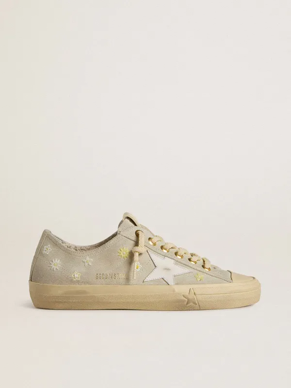 Golden Goose Women’S V-Star In Ice-Gray Suede With White Leather Star And Floral Embroidery (GWF00129.F007293.15724)