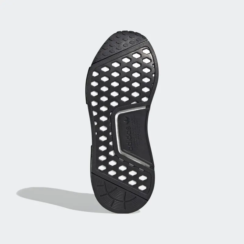 adidas NMD_R1 Core Black / Core Black / Cloud White (FV1798)