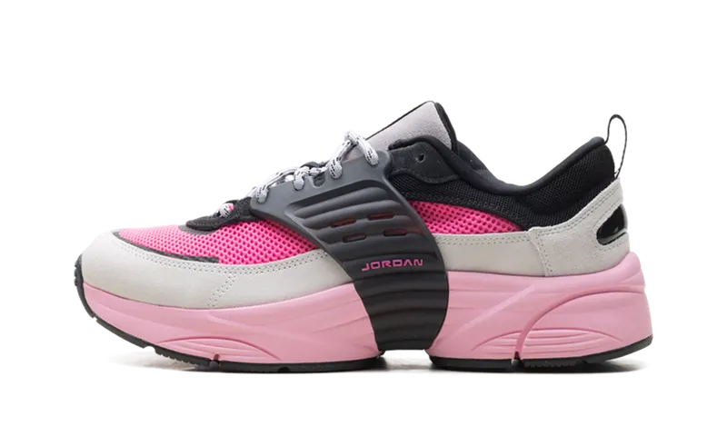 Jordan Trunner O/S “Pink Blast” (IB3722-002)