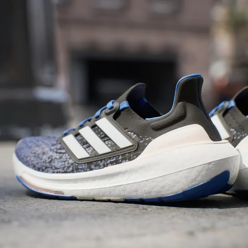 Adidas ULTRABOOST LIGHT “Black” (HP9477)