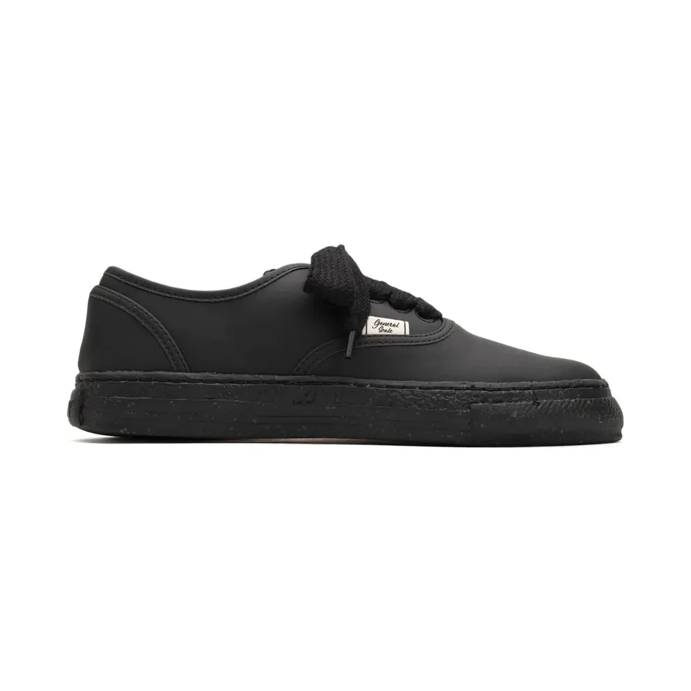 General Scale. Kiefer low-top – Black (S13FW706)