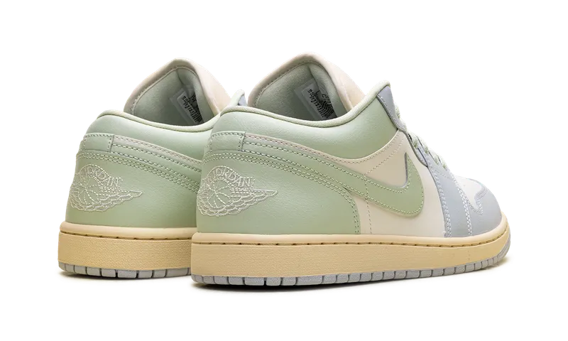 Air Jordan 1 Low “Sail Jade Aura” (DC0774-108)