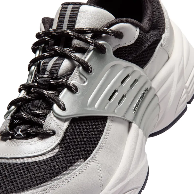 Jordan Trunner O/S “Photon Dust Black Sail” (IB3722-010)