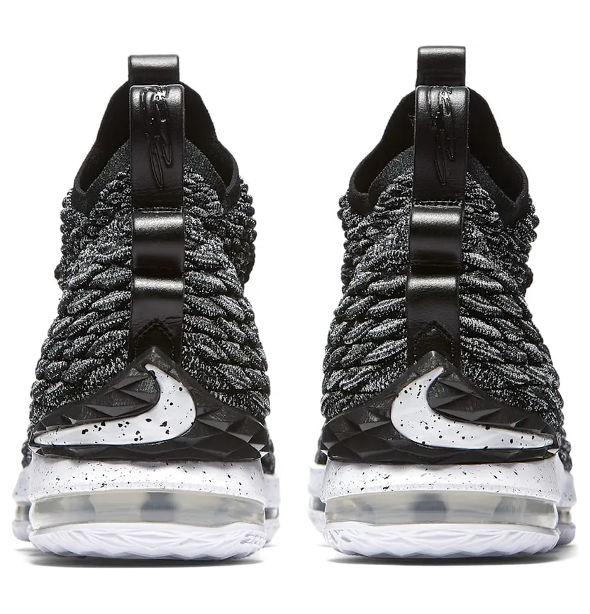 nike-lebron-15 897648-002