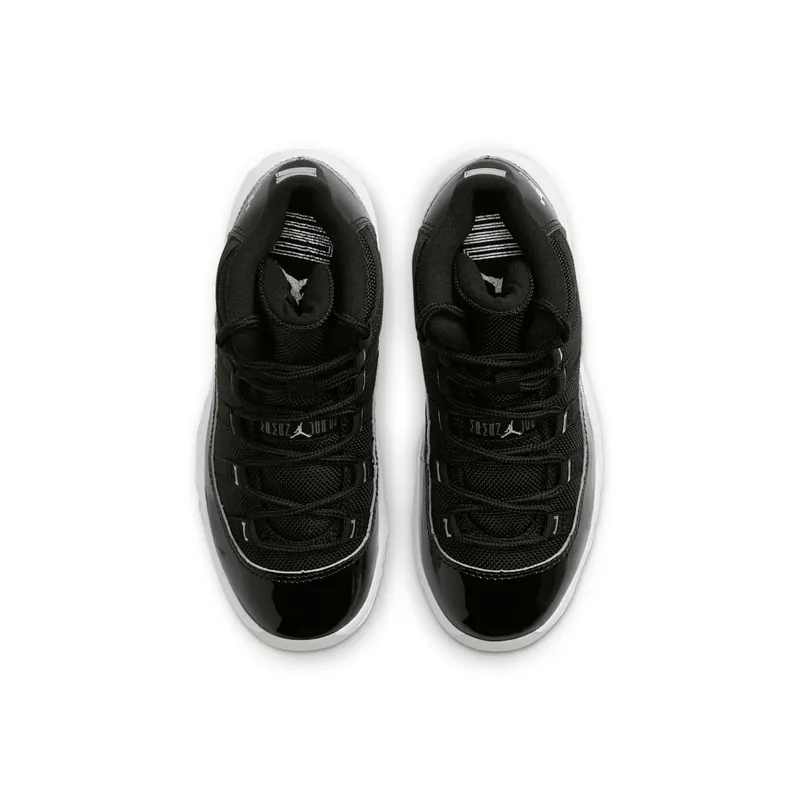 Air Jordan 11 Retro 3/4 Younger Kids’ Black (378039-011)