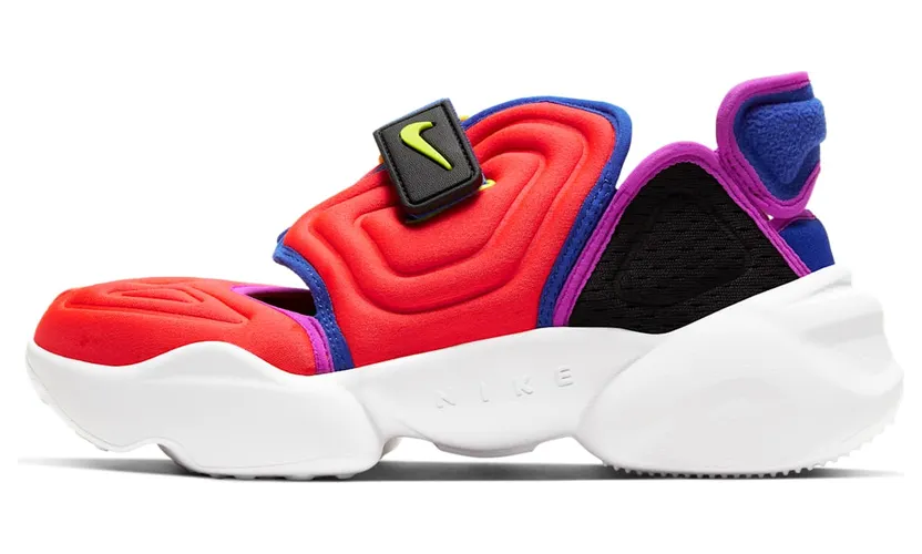 Nike Aqua Rift Bright Crimson (W)