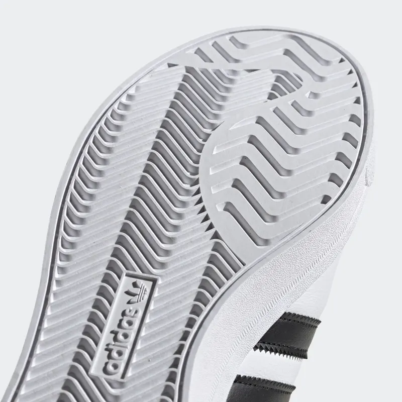 adidas-coast-star EE8900