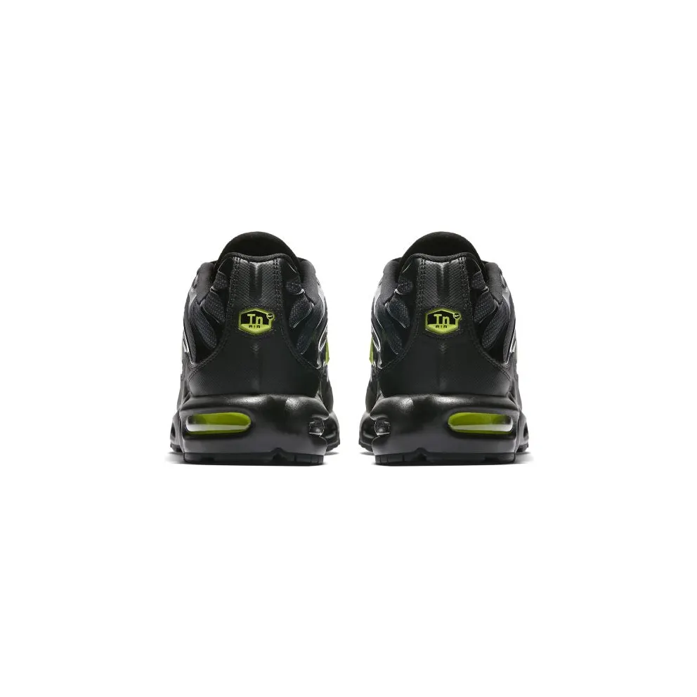 Nike Air Max Plus Black Volt Glow “Black / Wolf Grey” (AJ2013-001)