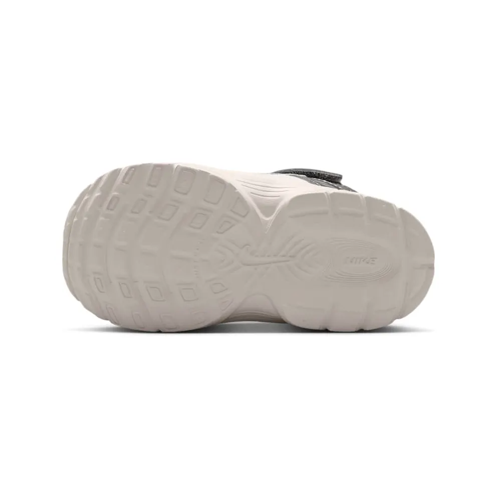 Nike V5 RNR TD “Phantom Pencil Point” (HQ6413-003)