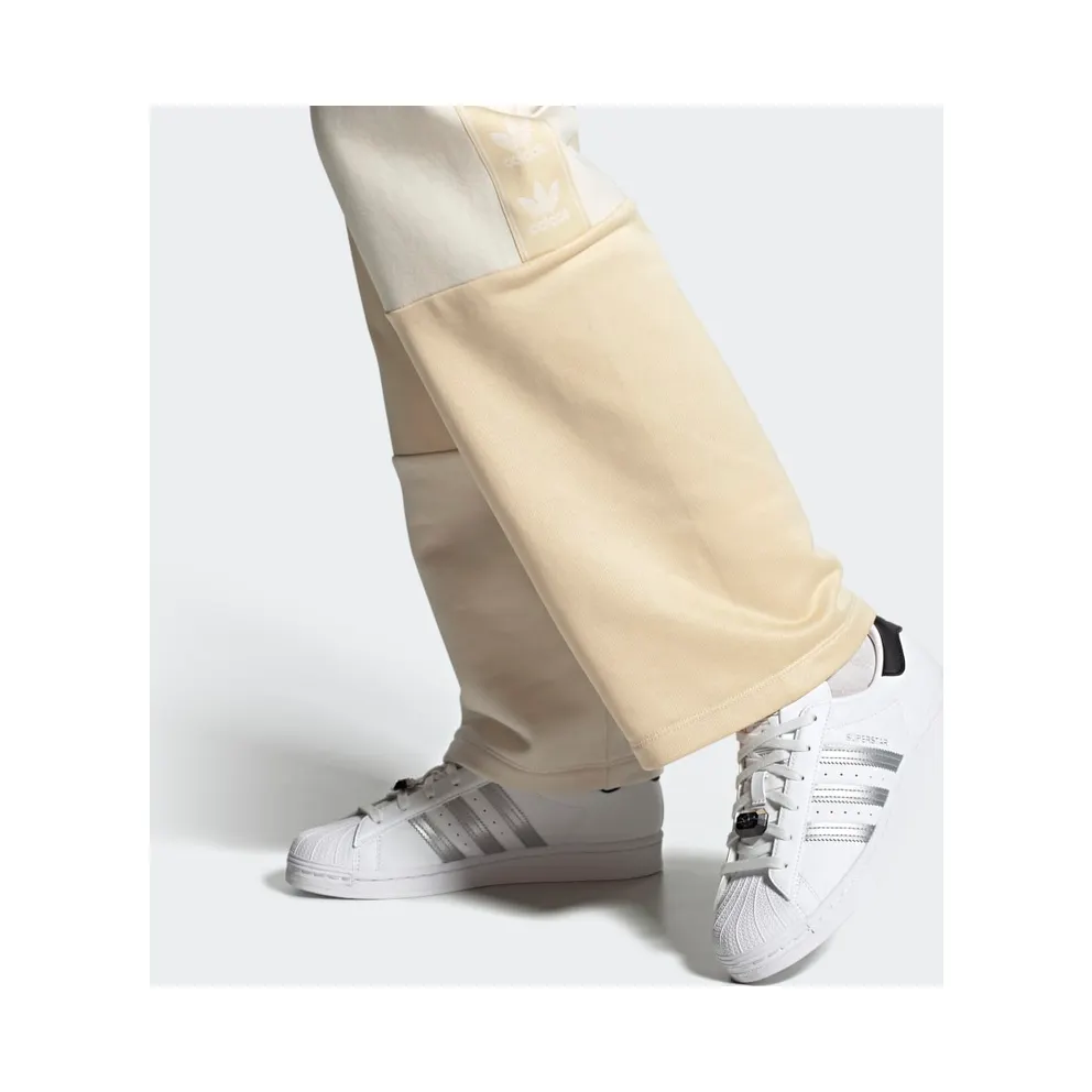 Adidas Superstar Cloud White / Silver Metallic / Core Black (HQ4256)