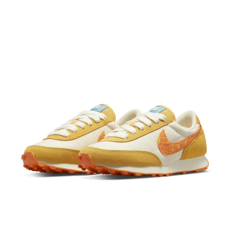 Nike Daybreak Paisley Swoosh Magma Orange (W) (DJ4667-113)