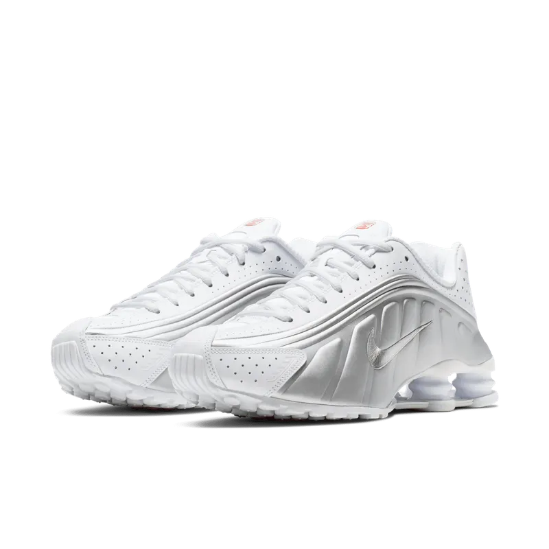 Nike Shox R4 White Metallic Silver White/Metallic Silver-Bright Crimson-Metallic Silver (104265-131)