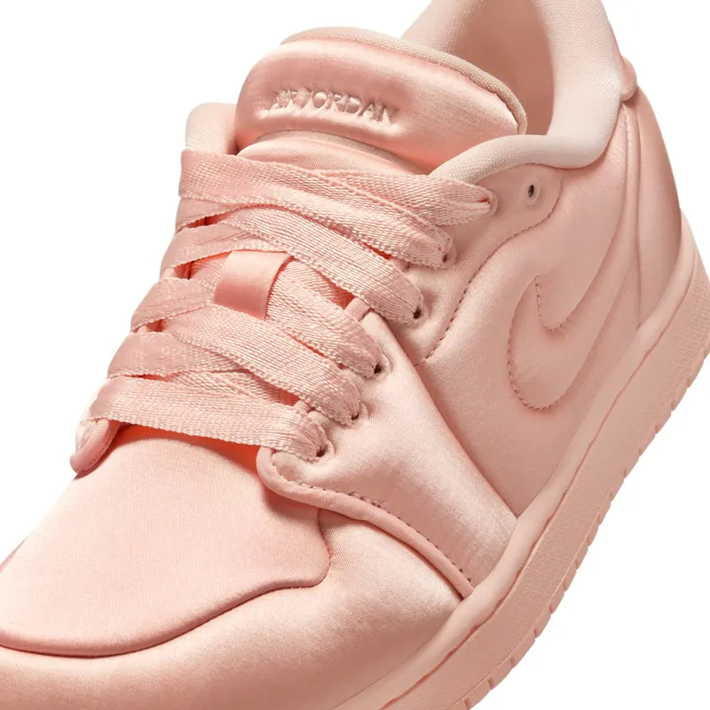 air-jordan-1 HF3969-600