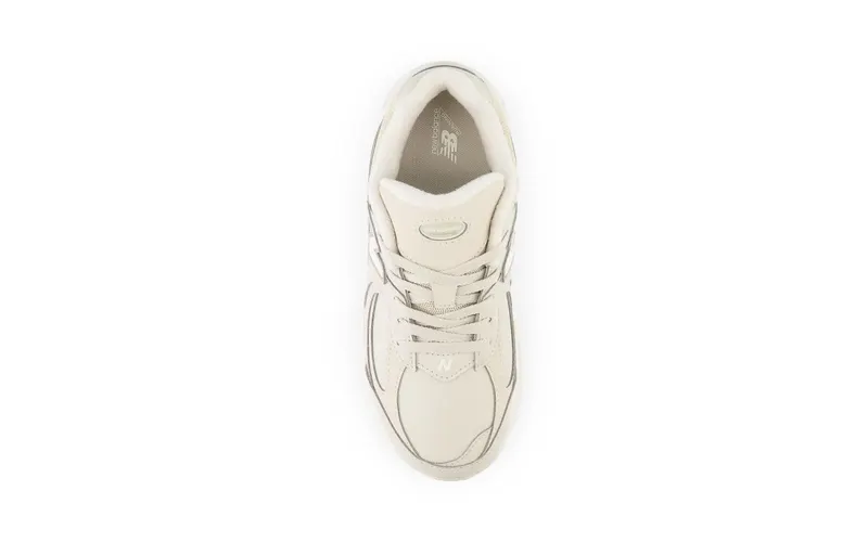 New Balance 2002R Beige Fleece Lined (GC2002TM)