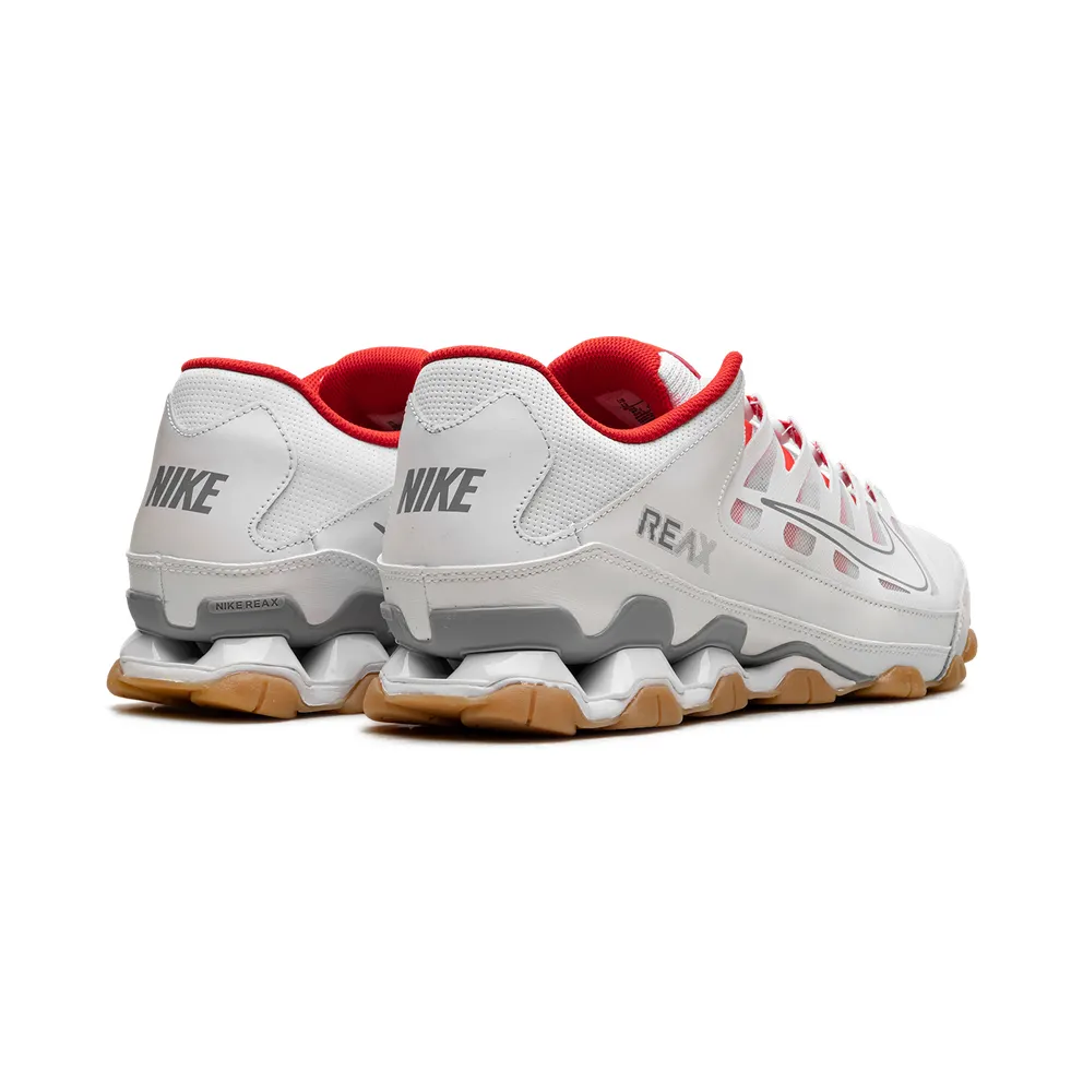 Nike Reax 8 TR “White Wolf Grey Chile Red” (621716-103)