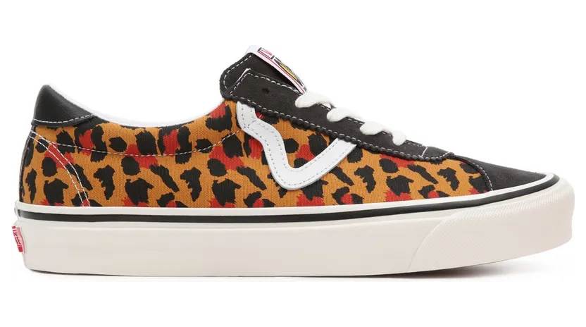 vans-style VN0A3WLQAZH