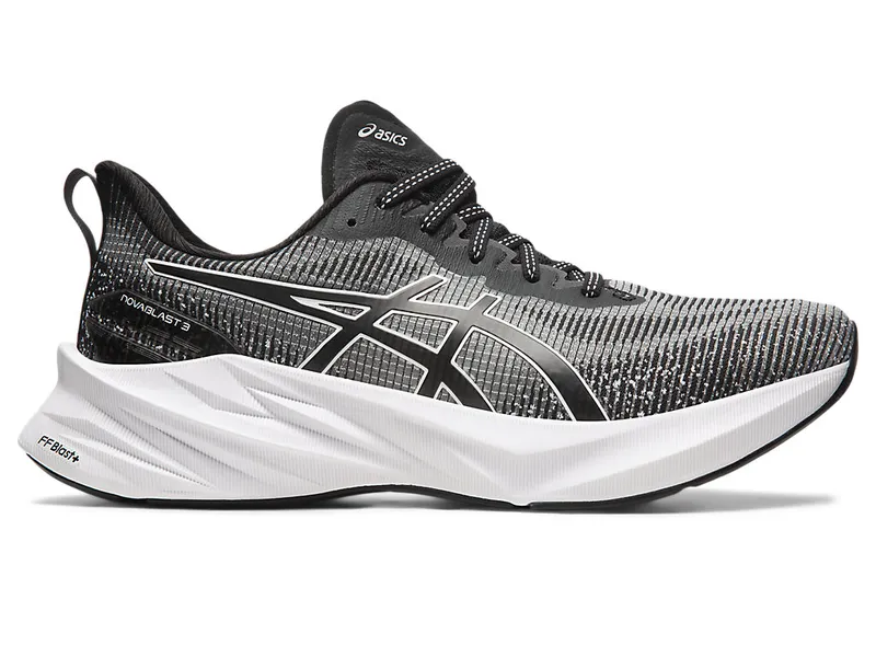 Asics NOVABLAST 3 LE Black/White (1011B591.001)