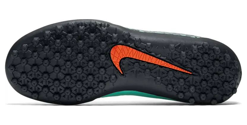nike-hypervenom 749922-308