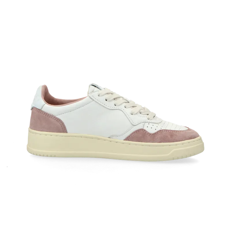 Autry Medalist Low W (goat / suede / white / nude) – AULWGS28