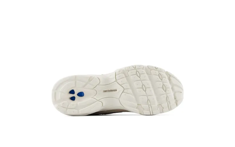 New Balance 740 Mushroom Linen (U7403TR)