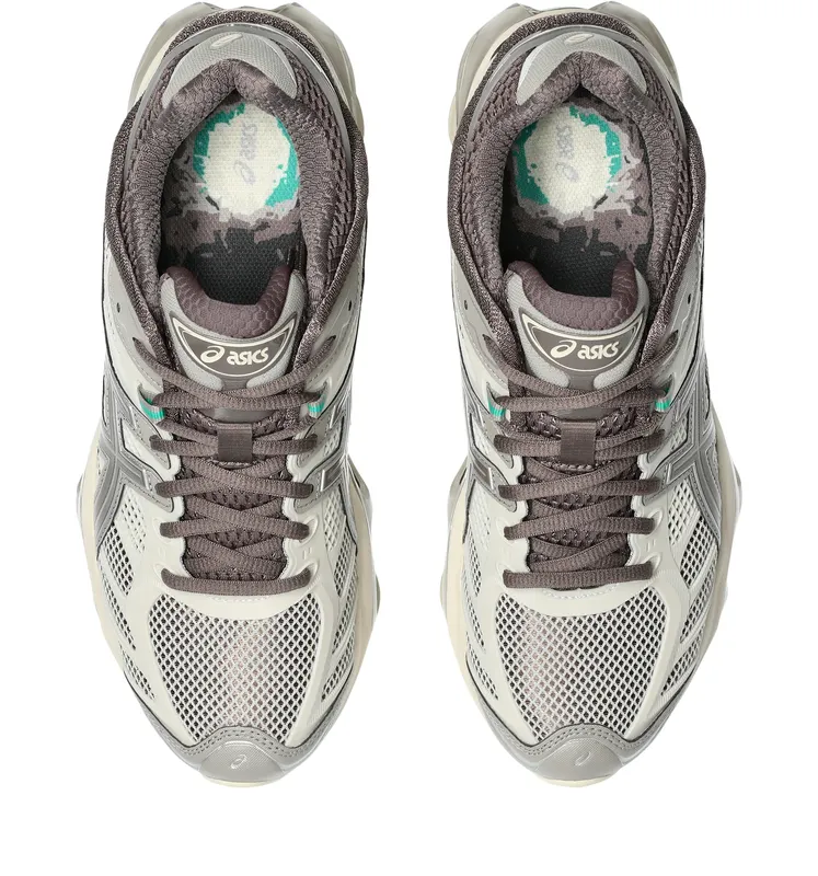 ASICS GEL-KINETIC 2.0 “Cocoa Powder / Oatmeal” (1203A678-201)
