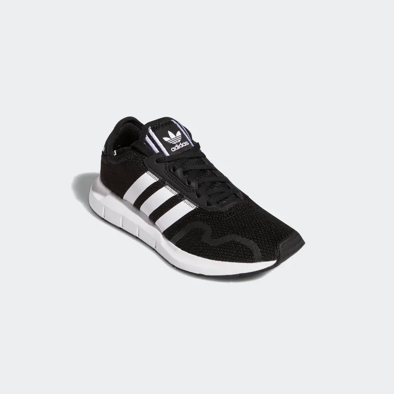 Adidas Swift Run X Core Black / Cloud White / Core Black (FY2150)