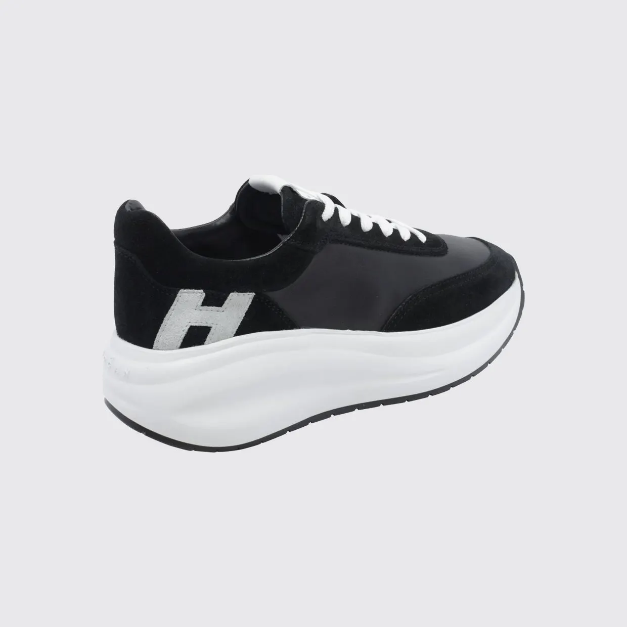 Hogan H696 Sneakers in Smooth Calfskin and Suede with Chunky Sole Black (HXW6960GG30UHC9999) (2)