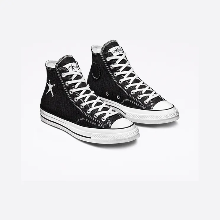 converse-chuck-taylor-all-star A01765C