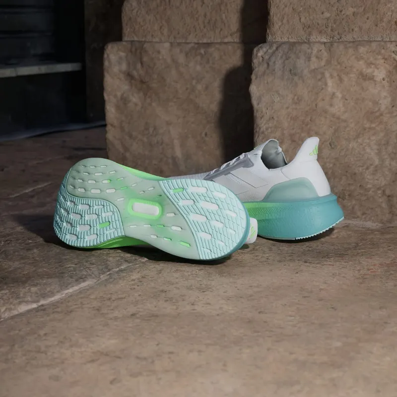 Adidas Ultraboost 5x Cloud White / Dash Grey / Lime Burst (JQ2919)