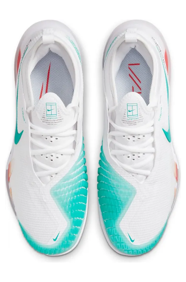nikecourt CV0742-136