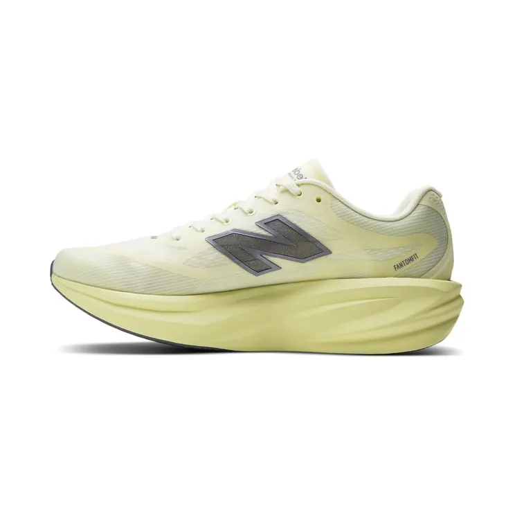 new-balance-sneaker MREBX4A2