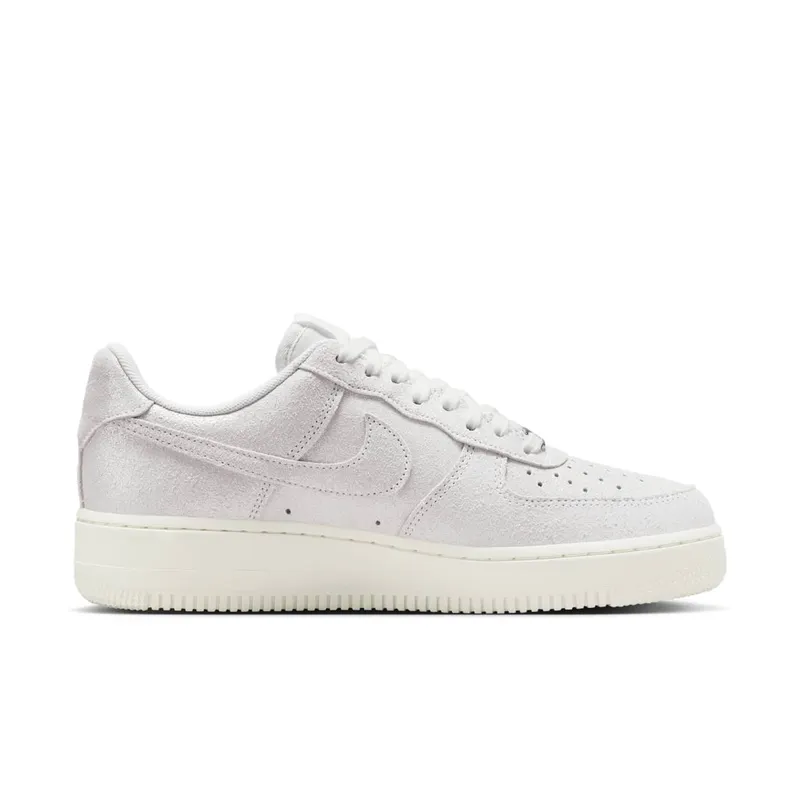 Nike Air Force 1 Low “White / Sail / Team Red” (HQ3499-100)