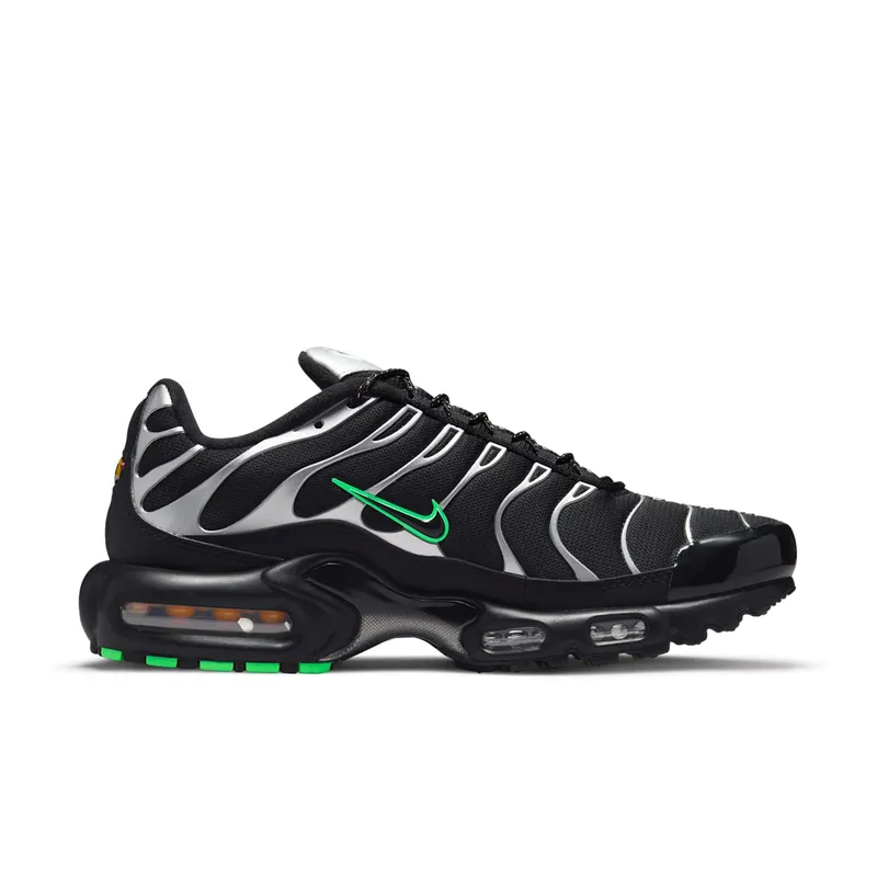 Nike Air Max Plus Black (DR0139-001)