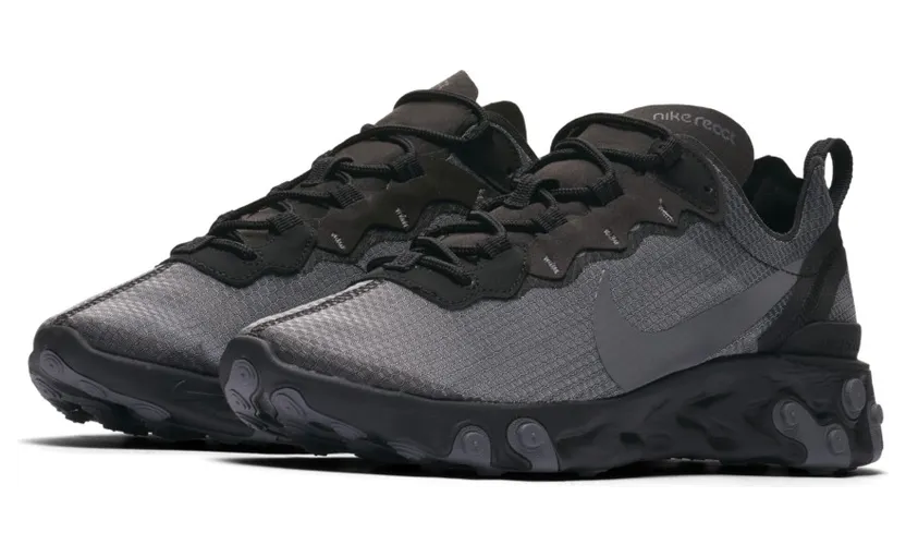nike-sneaker CI3831-001