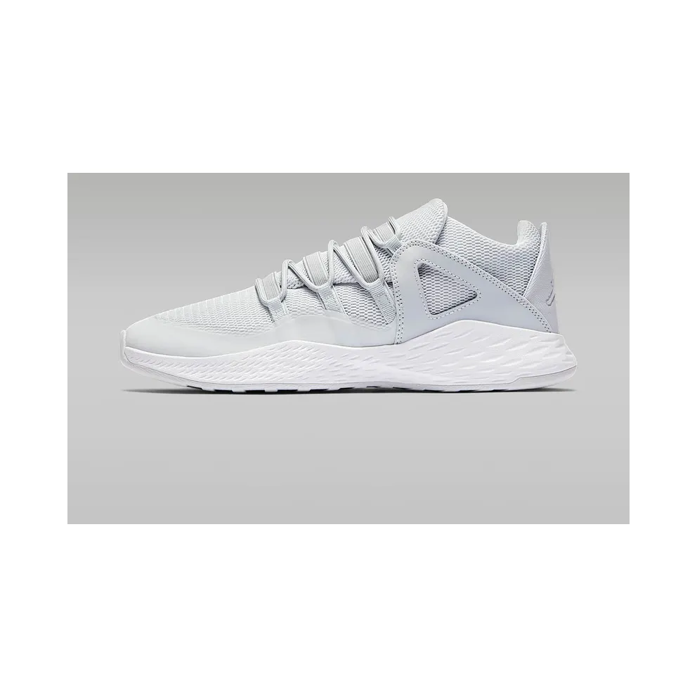 Jordan Formula 23 Low “Pure Platinum / White” (919724-015)
