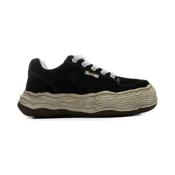Maison Mihara Yasuhiro Oliver OG distressed sole suede low-top “Black” (A16FW708)