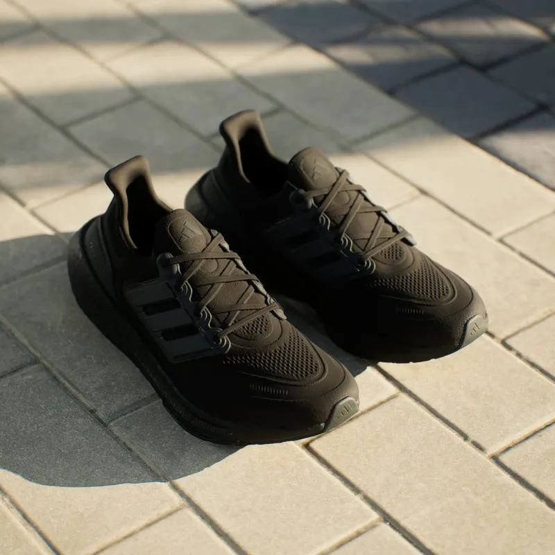 Adidas Ultraboost Light Core Black / Core Black / Core Black (GZ5159)