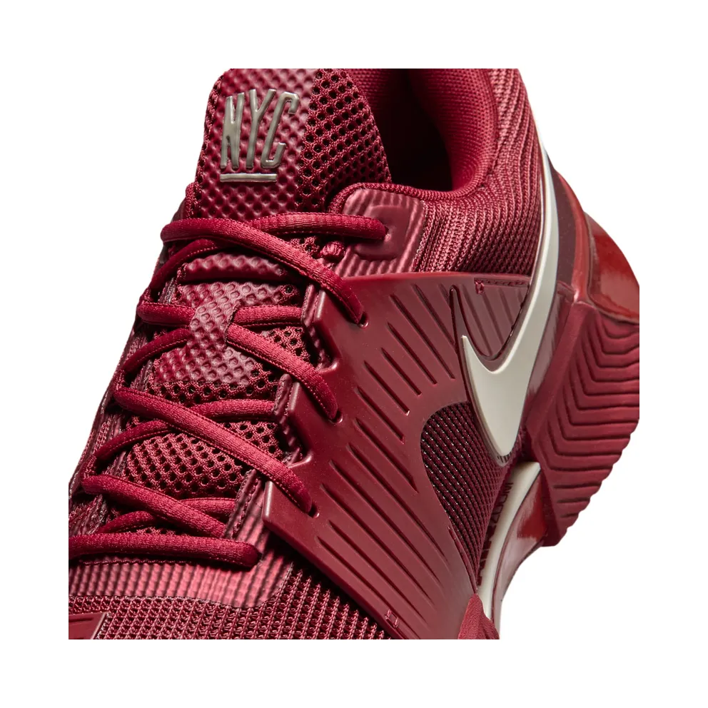 Nike GP Challenge 1.5 Hard Court “Team Red / Green Spark / Pale Ivory” (IQ6311-600)