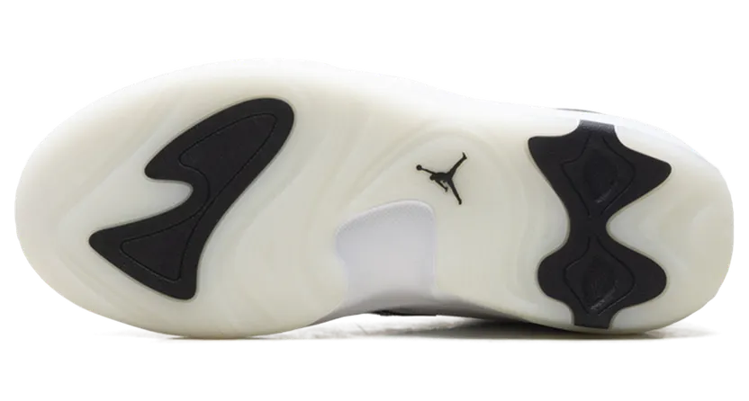 air-jordan-max-aura HQ2091-100