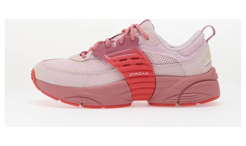 Air Jordan Trunner Regal Pink / Desert Berry / Track Red