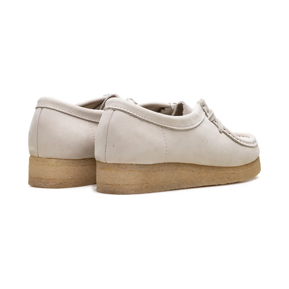 Clarks Wallabee “White Nubuck” (26165560)