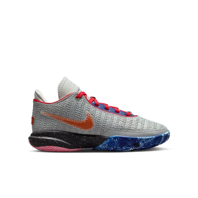 Nike LeBron 20 Nike Lifer (DQ8651-002)