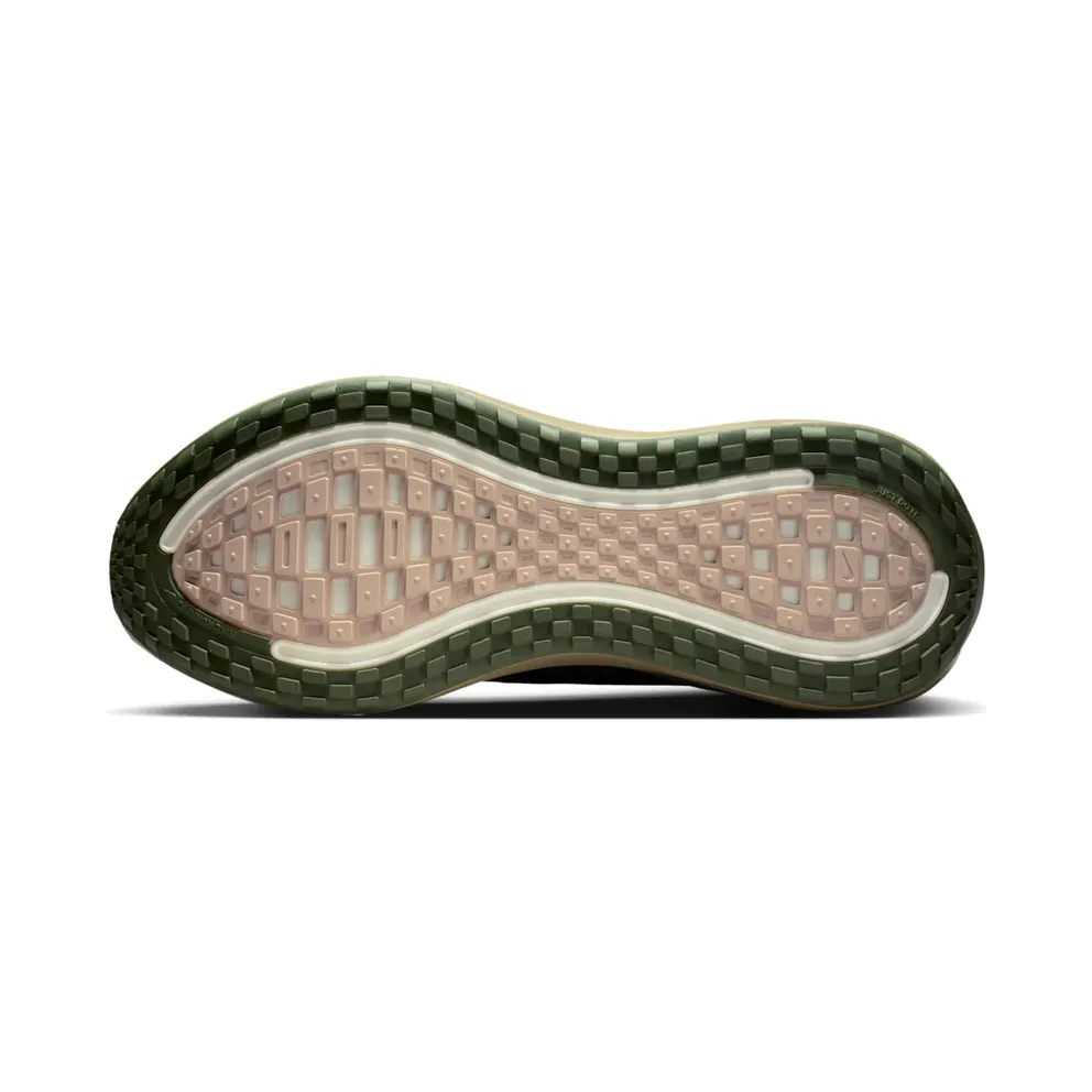 Nike Vomero Plus “Off Noir Pecan Phantom” (IO4482-001)