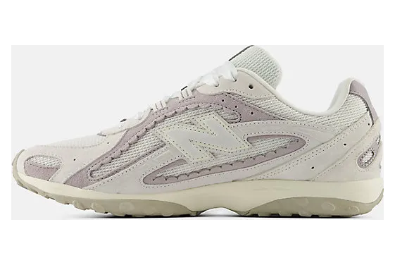 New Balance 204L “Reflection”: low-profile is dé move (2)