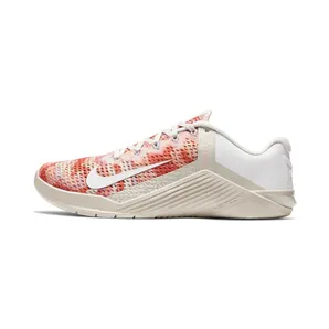 Nike Metcon 6 “Desert Sand / Crimson Bliss / Light Armoury Blue / Summit White” (DJ3076-064)