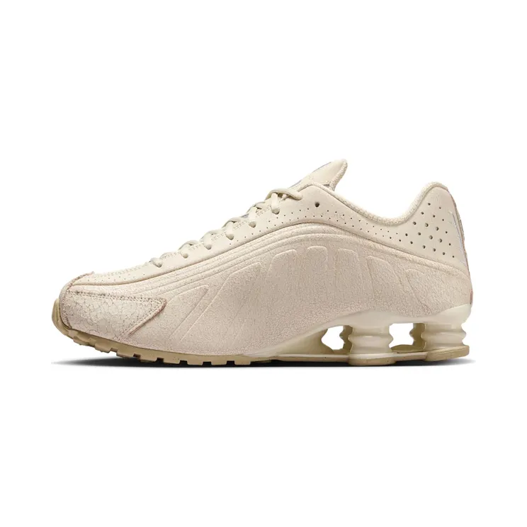 Nike Shox R4 “Natural Metallic Silver” (IO4544-100)